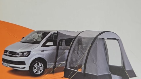 4 berth Volkswagen campervan from 2017