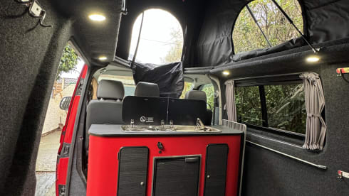 Veronica – Spacious VW T5.1 Saltburn, North Yorks Huge bed! INSURANCE INCLUDED