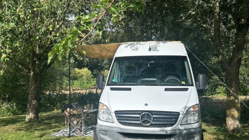 Borrie – Mercedes Sprinter campervan from 2010 (Automatic)