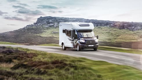 Autotrail F60 – Motorhome – Sleeps 4 – Travels 4