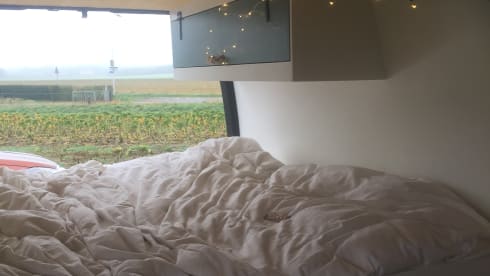 Beautiful DIY camper van with chic look