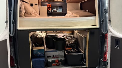 CONSCIOUS.VAN – 2p Mercedes-Benz bus uit 2020