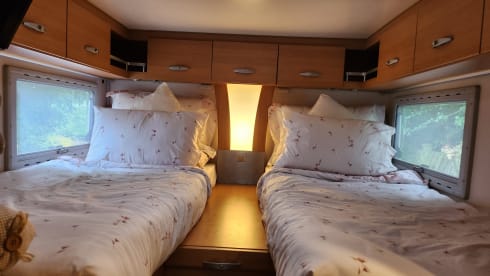 Blessy – 4 berth Knaus Luxury Motorhome