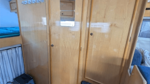 Freddy-van  – Comfortabel and spacious Iveco overcab motorhome for rent