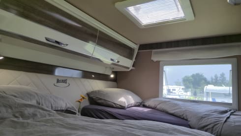 Exclusive 4-seater Integrated – McLouis Carat 873G (2024)