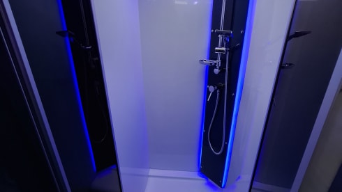 5p Challenger semi-integrated uit 2021