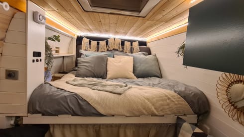 't buske! – Practical multifunctional motorhome for 2 people