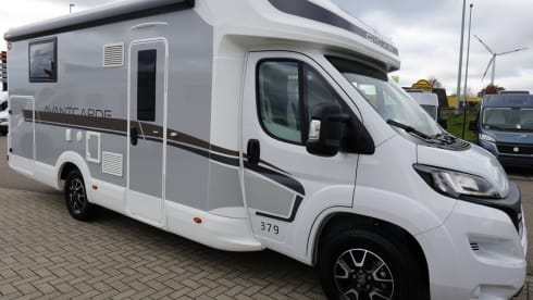 Mclouis avantgarde tot 5 personen – 5 persons semi-integrated Mc Louis Avantgarde