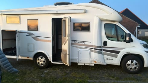 4p McLouis semi-integrated uit 2016