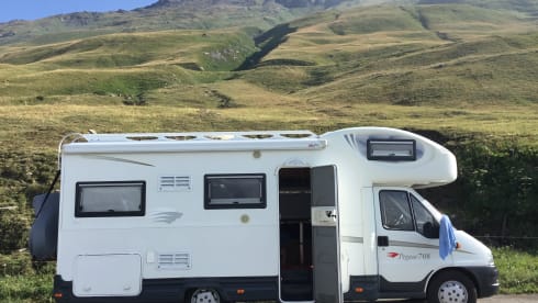 CAMPER FOR FAMILIES MAX 4 PEOPLE