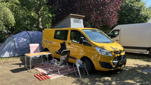 The yellow van💛 – Ford Transit — 2-3 persoons camper (zelfbouw 2026)