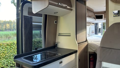 Malibu bus camper for 2 persons