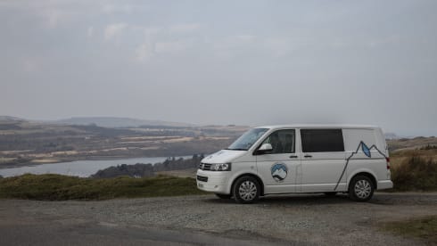 Persie – 2 berth Volkswagen bus from 2015