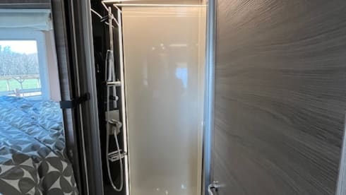 McLouis Carat 873 - Modello 2023 - Completamente attrezzato - 4/5 persone