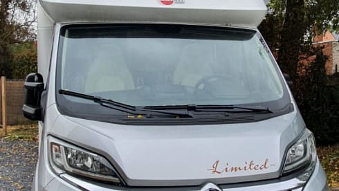 New Bürstner motorhome for 4 people