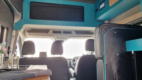 Keegmeister – 5 berth Ford Transit High Top Conversion