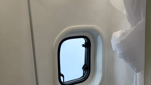 The Wanderer – 4 berth, Luxury Off-Grid Adventure Awaits!