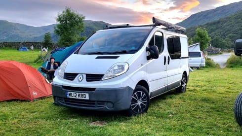 Molly – Beautifully converted Off-grid Campervan