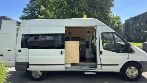 2p Ford bus from 2012