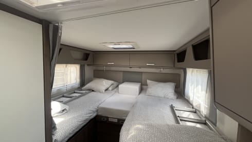 Carado T338 - LONGITUDINAL BEDS model 2024