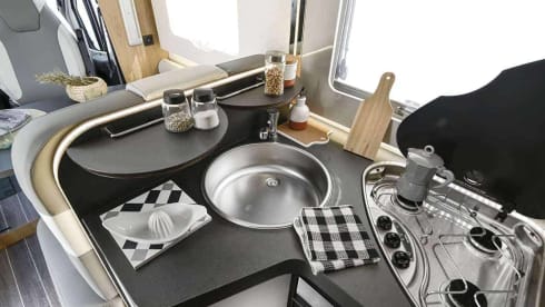 Rosie – 4 berth Roller Team T740 from 2023