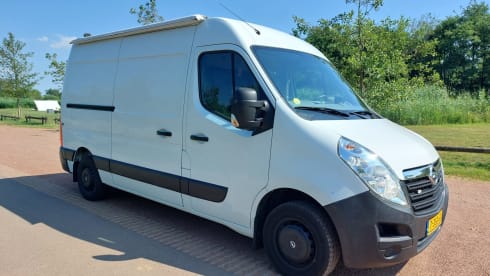 Vansy – Self-build camper van