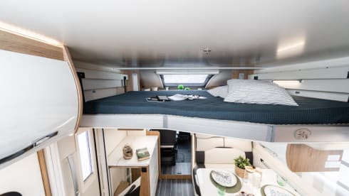 AutoRoller 747 – Luxury 6 Berth Motorhome
