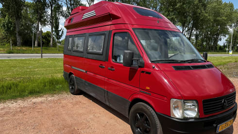 4p Volkswagen bus from 1998