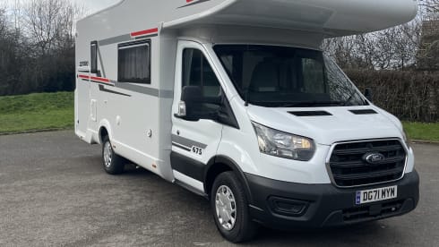 Sevenoaks 2022 Roller team 675 6 berth – 6 berth Roller Team Overcab from 2022