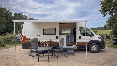 Gerrit – 2p Peugeot bus from 2019