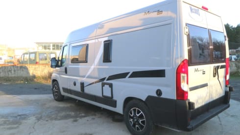 Menfys (1)  – Menfys VAN 3 MAXI S-Line (1) with optional bike rack