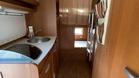 DUCA_57 – Elnagh Duke 57D: Experience the XL Adventure with the Comfort you expect.