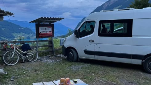 Betsy – Opel Movano 2017