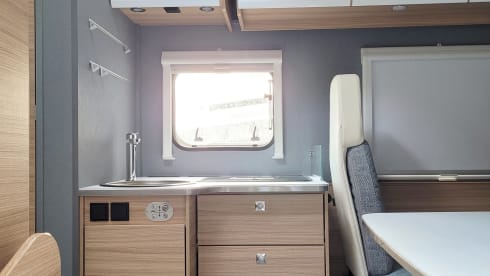 Happy family – Gepflegtes Wohnmobil BJ2023 zu mieten 