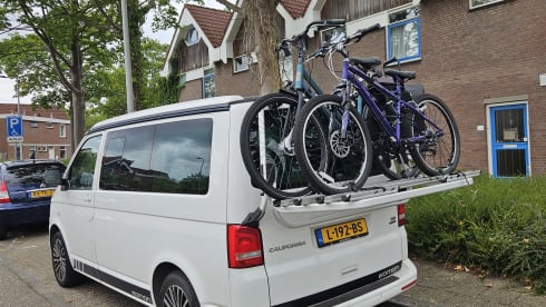 4p Volkswagen campervan uit 2013
