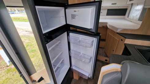 C17 – Luxe Sunlight I67S Automaat 2x Airco 4P