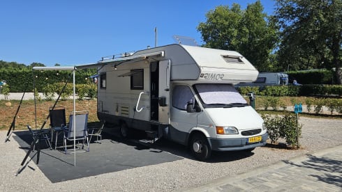 Comfortable 4-person Ford Transit Rimor Camper - Perfect for Families!