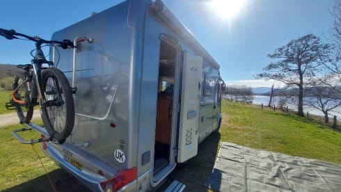 Dormouse – Hymer B508 CL Fully Integrated Motorhome