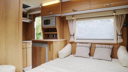 Devon – 2 berth Autosleeper Devon Aniversary Edition | Insurance | Low Mileage