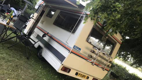 Nellie – VW T4 Coach built Motorhome