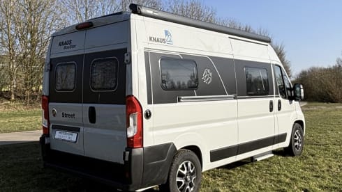 New camper van, 2 sleeping places and bicycle carrier