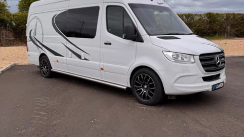 4 berth Mercedes-Benz campervan from 2019