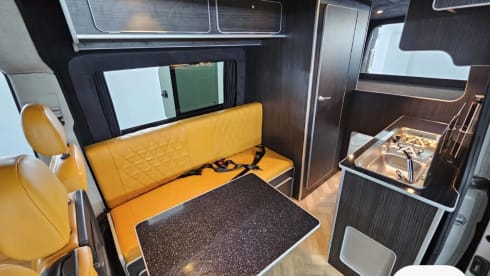Doogle – 5 berth Vw Crafter campervan lwb