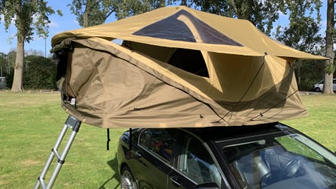 Happy Bimmer Rooftop Tent – Reliable BMW 740d with very large Thule roof tent and complete inventory
