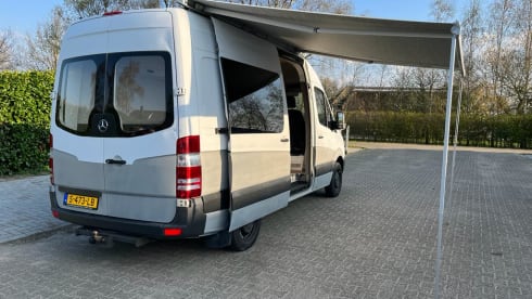 Mercedes Benz Sprinter Campervan