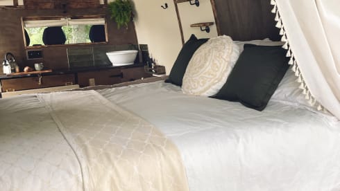 The Cosy Wee Pickle – Your Quirky Campervan Escape