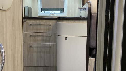 CI Riviera – CI Alcove family camper incl. complete inventory !!