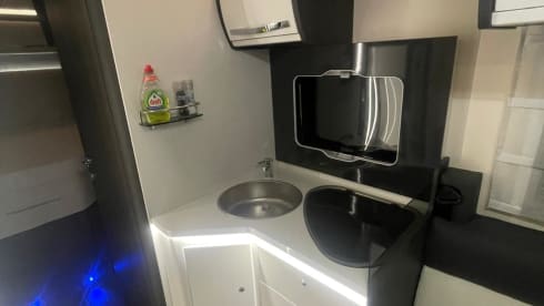 Leie Mobilhome – 4p Roller Team semi-integrated uit 2020