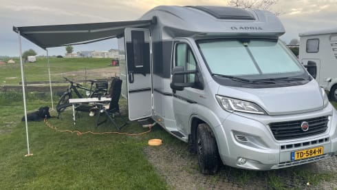 Pretty Easy Going – Luxury Adria Coral Supreme 670 SLT Fiat 6 2.3 150 hp, automatic