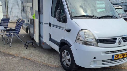 3-seater Knaus semi-integrated from 2026